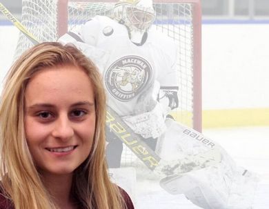 Sandy Heim Honoured as 2016-17 ACAC Women&rsquo;s Hockey Player of the Year