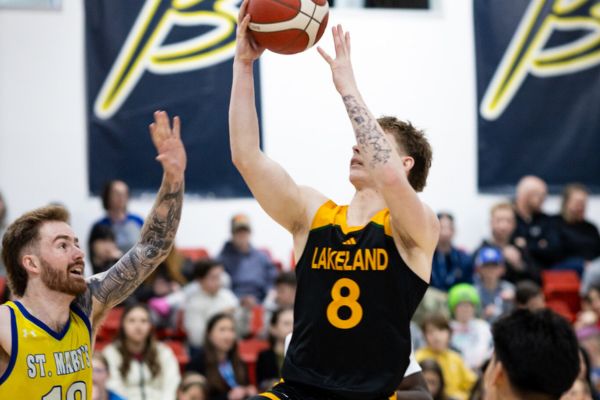 Men's Basketball Quarter-Final Match: Lakeland vs STMU