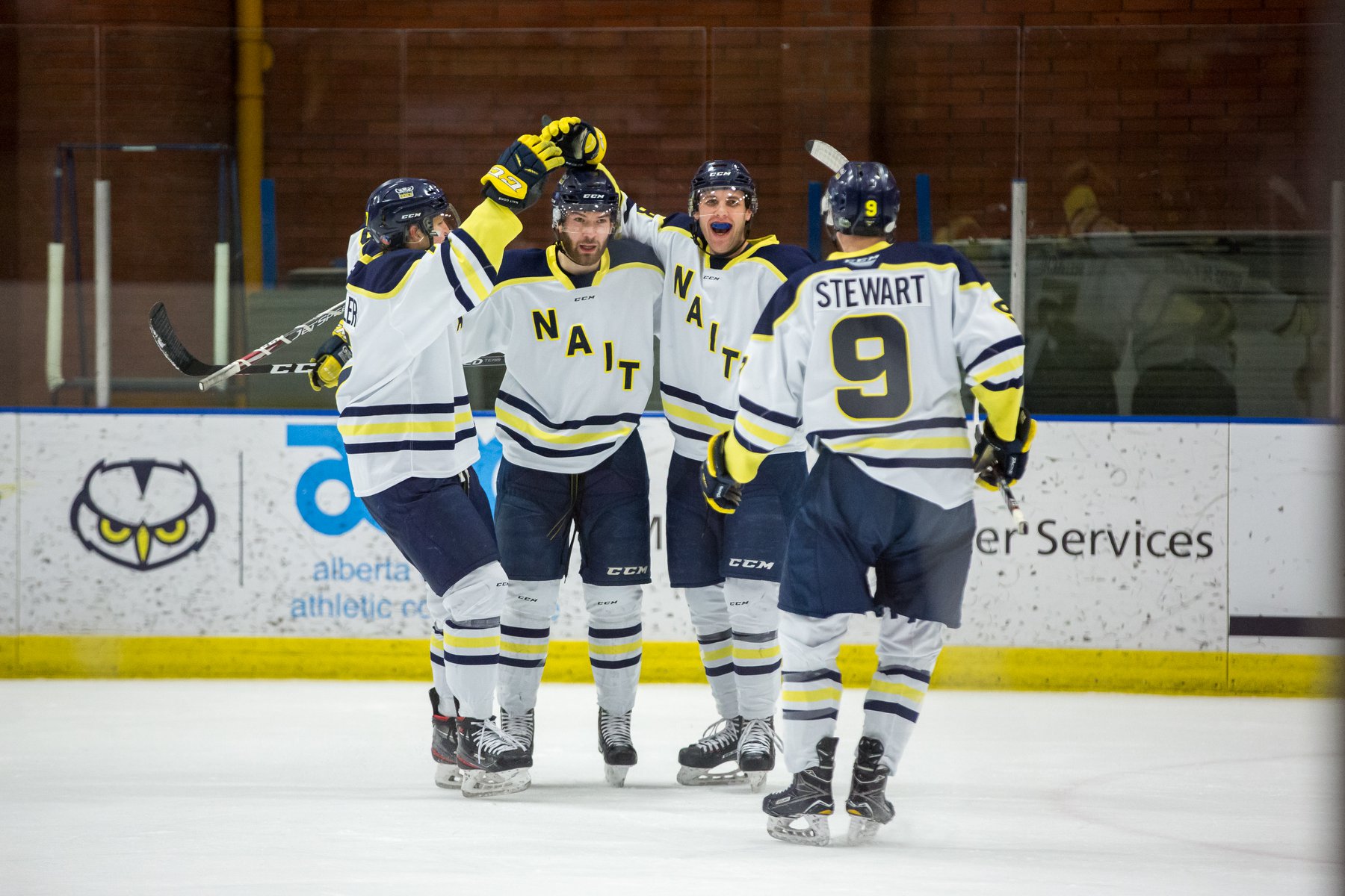 Ooks win tight battle over Griffins on Saturday night