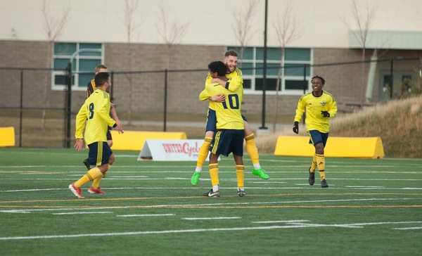 Ooks Blank Trojans 2-0, Face Huskies in Finals