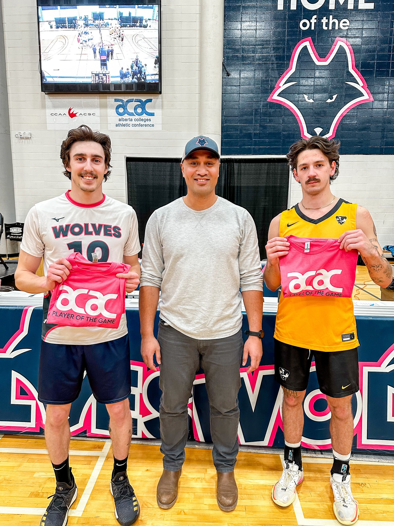 NWP Wolves host Medicine Hat Rattlers