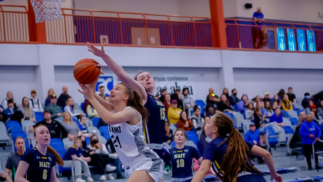 Ooks top Huskies win ACAC North semi-final