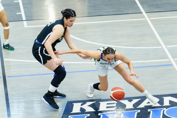 RDP Queens top Women's Basketball Huskies in regular season finale