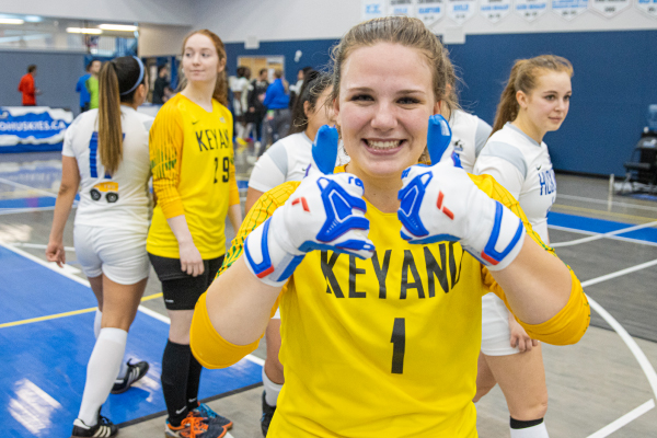 Huskies top Kodiaks to advance to Championship game