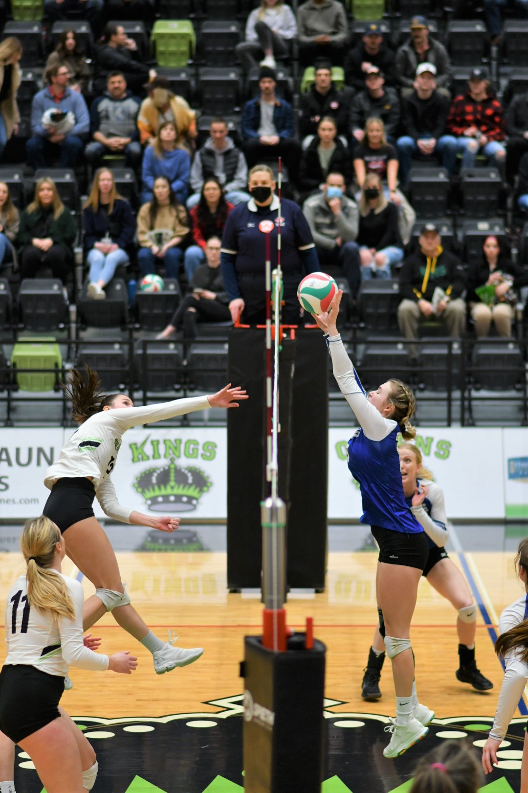 RDP Queens down The King's University Eagles in five sets, will play for ACAC gold