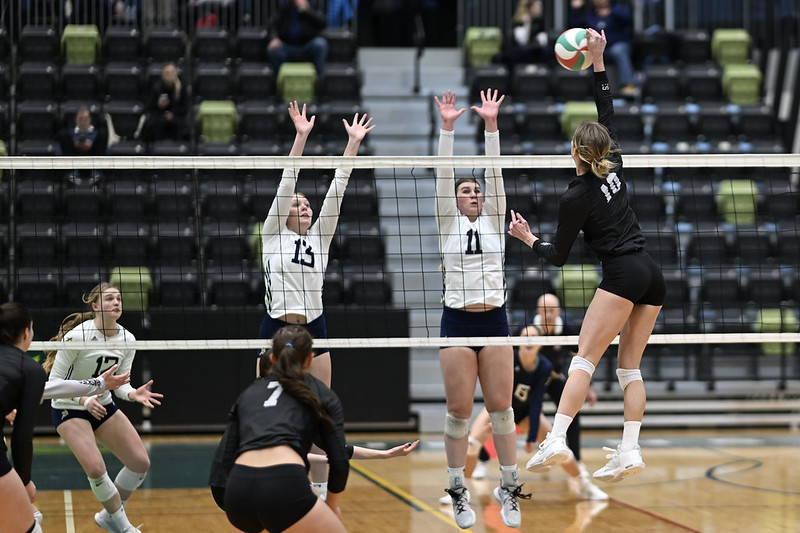 The Huskies come out on top and move on to the relegation finals