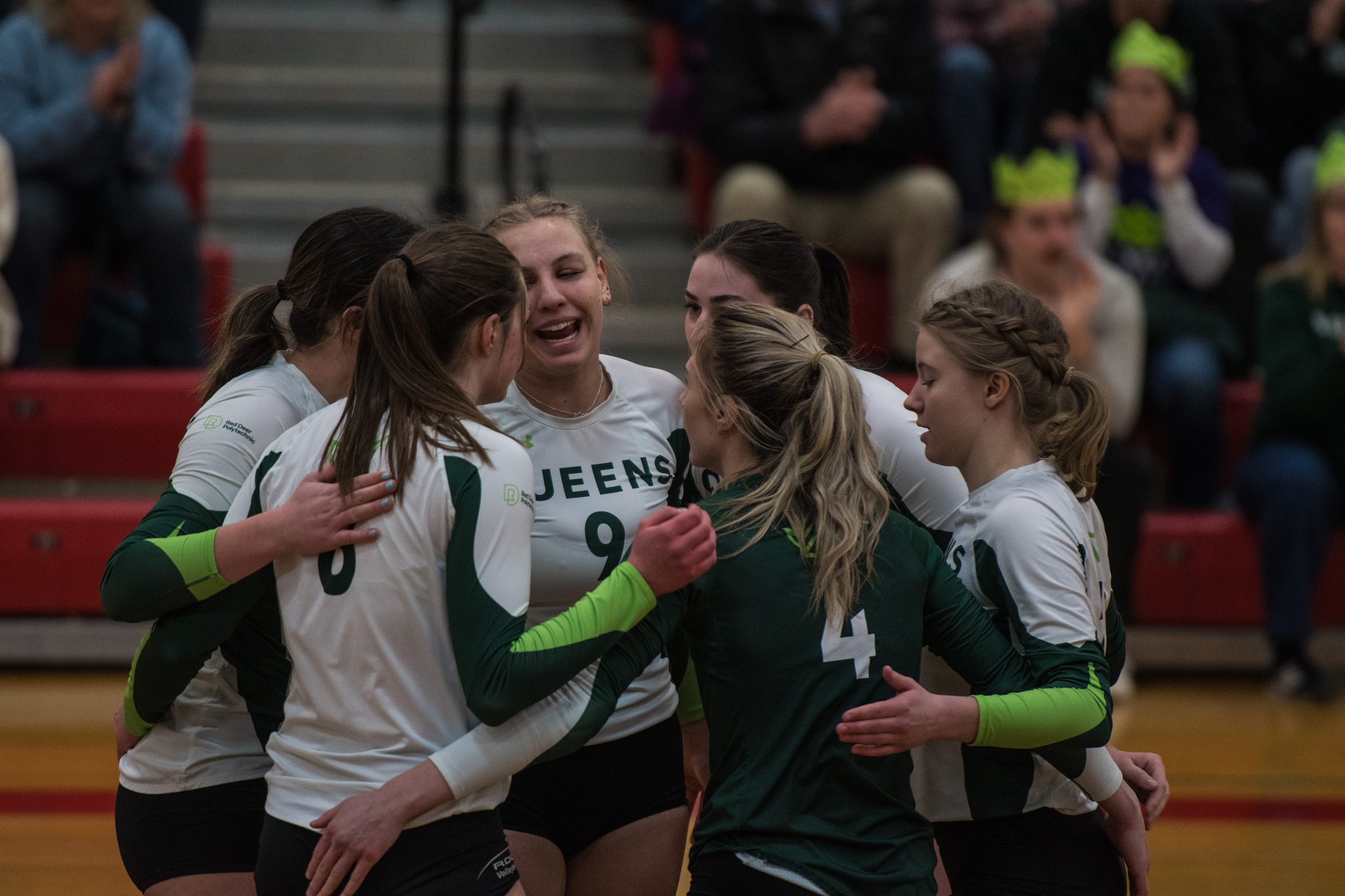 Queens sweep Ooks to to advance to conference Semi-Final